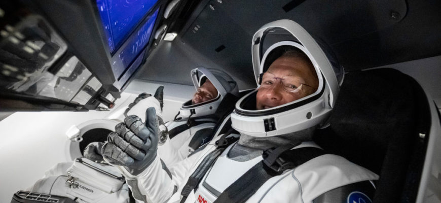 Скафандр SpaceX